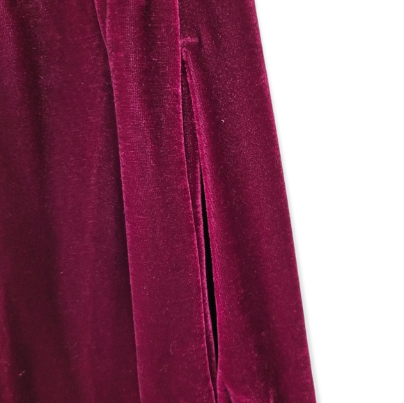 REISS JOAN Berry Red Sleeveless Open Back High Neck Velvet Straight Leg Jumpsuit - Picture 12 of 16